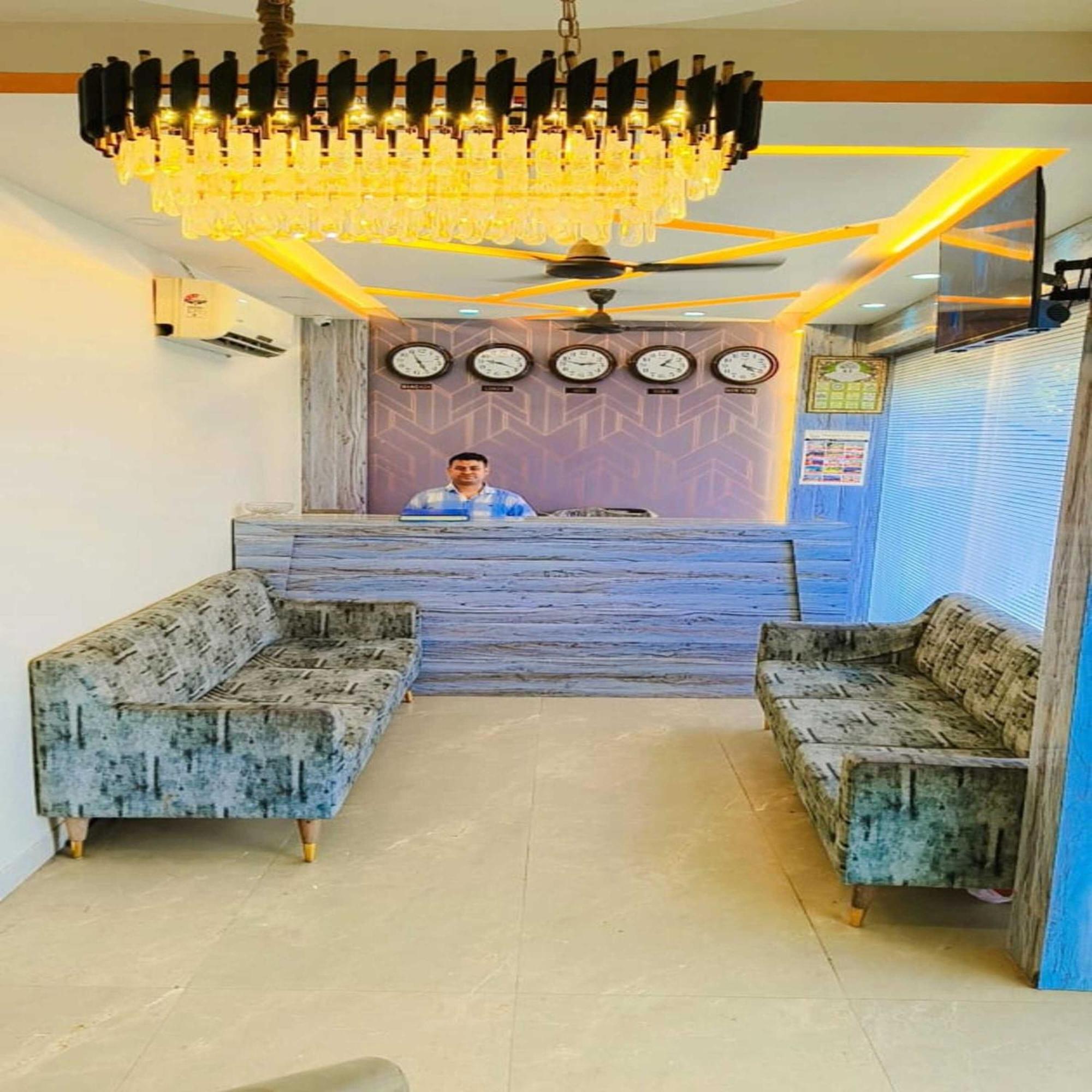 Hotel Pride Suites - Kurla West ムンバイ エクステリア 写真