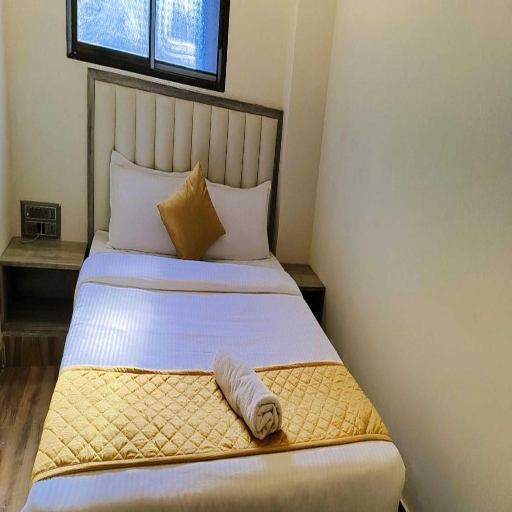 Hotel Pride Suites - Kurla West ムンバイ エクステリア 写真