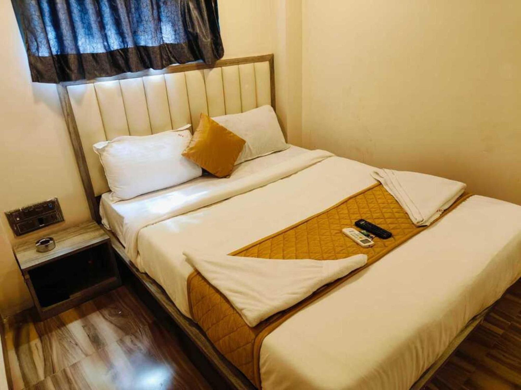 Hotel Pride Suites - Kurla West ムンバイ エクステリア 写真